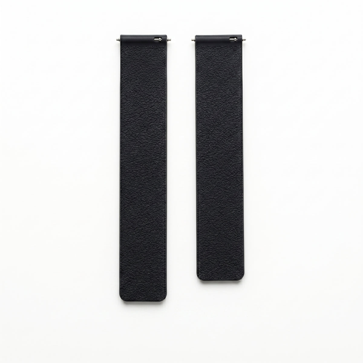Cypher Magnetic Loop strap in Black with pebbled texture and quick-release spring bars — no buckle magnetic closure